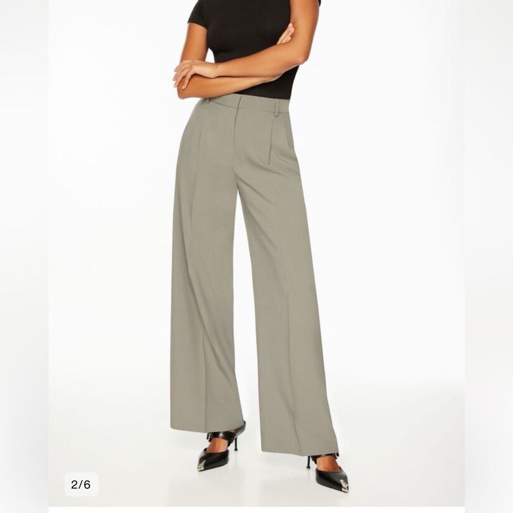 Dynamite Eversleek Ellie Pleated Wide Leg Pants